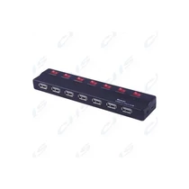 WIRETEK USB 2.0 HUB 7 port külső táppal, kapcsolóval